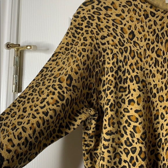 White Stag Animal Print Thin Button-Down Sweater - Picture 5 of 8